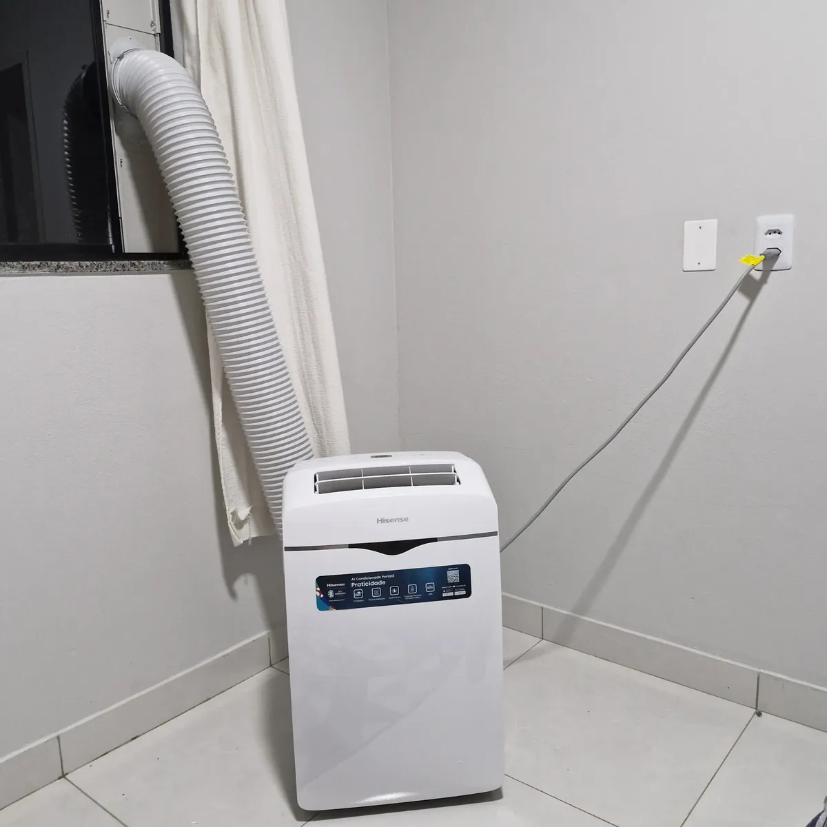 Ar Condicionado Portátil Hisense 12000 BTUs Wi-Fi