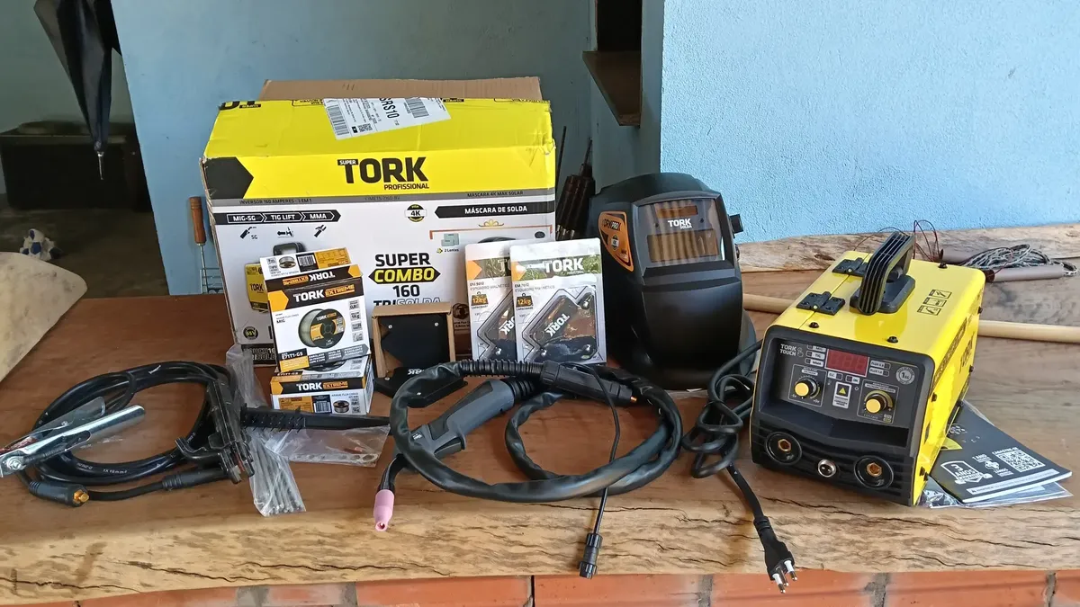 Maquina Solda Inversora Mig Sem Gás 160a Tig Mma Trisolda Cor Amarelo