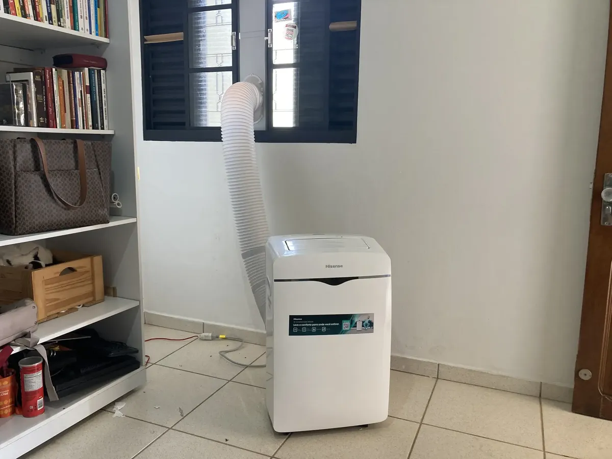 Ar Condicionado Portátil Hisense 12000 BTUs Wi-Fi