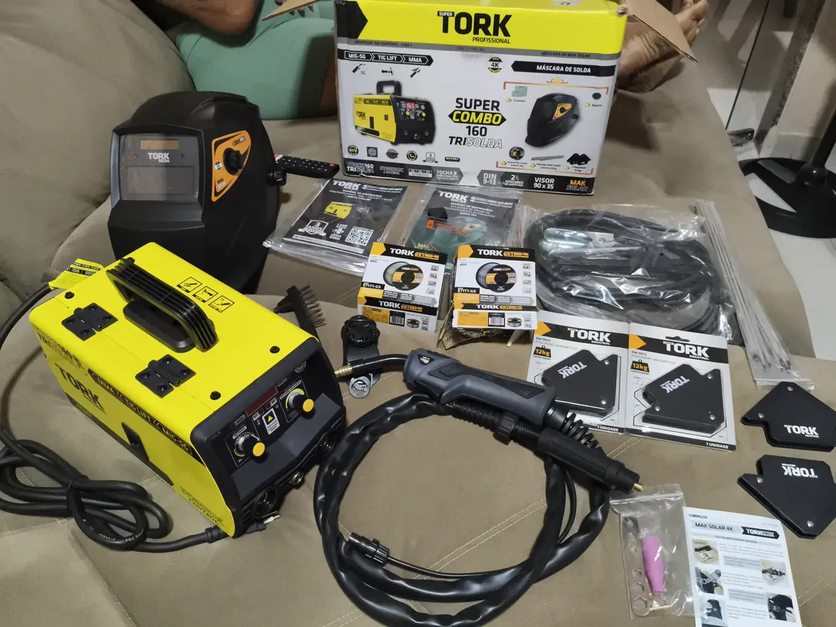 Maquina Solda Inversora Mig Sem Gás 160a Tig Mma Trisolda Cor Amarelo